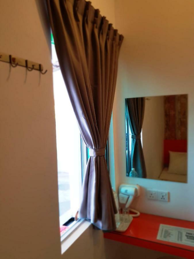 Teruntum 96 Guest House Куантан Екстериор снимка